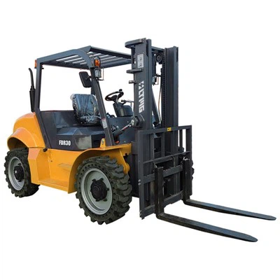 3トン2WD/4WD不整地フォークリフト